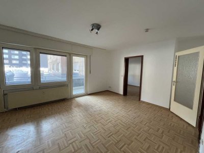 !! Helle 2-Zimmer Wohnung mit Balkon - perfekt für Singles !! WBS !!