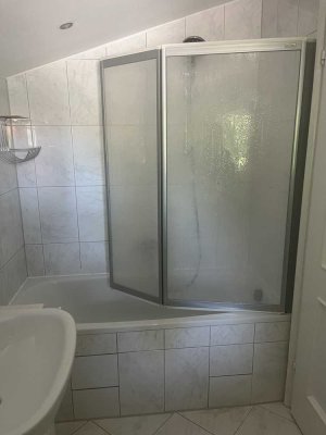 Modernisierte 3-Zimmer-Wohnung mit Balkon und Seeblick in Gmund am Tegernsee