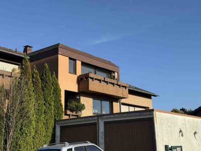 Helle Dachgeschosswohnung in Hemer-Deilinghofen mit Balkon