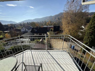 Schöne 2,5 Zimmer Wohnung in Wahlwies mit Balkon