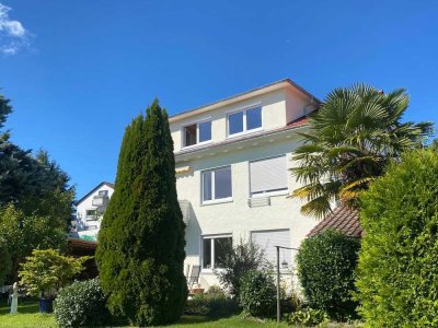 Befristet vom 1.10.25-30.3.26 :  2,5 -Zimmer-Wohnung möbliert mit Balkon und EBK in Friedrichshafen