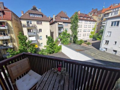 Helle Wohnung mit 2 Balkonen aktuell an eine WG vermietet