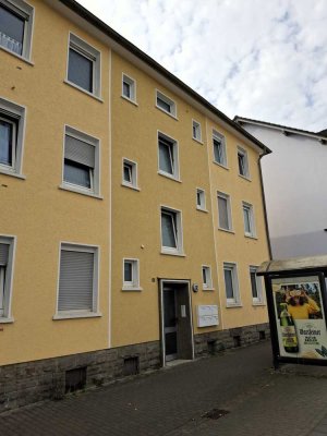 Zentral gelegene 2,5-Zimmer EG-Wohnung mit Tageslicht-Bad und eigenem Garten