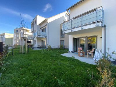 Stilvoll, hell, groß - 2 Zimmer Neubau Erdgeschosswohnung mit Garten