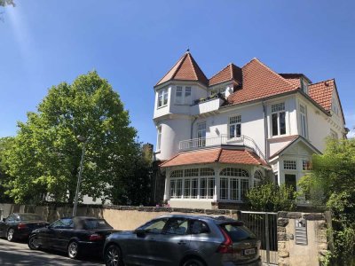 Luxuriöse Rarität in freistehender Gründerzeitvilla im Zooviertel