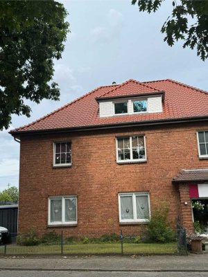 Freundliche 3-Zimmer-DG-Wohnung mit Balkon und EBK in Südheide