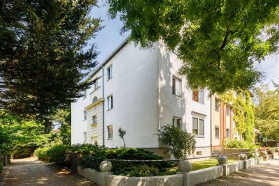 Dreiseitig belichtete 2-Zimmer-Wohnung mit Balkon - unweit des Schäfersees