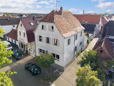 Mehr Stadtmitte geht nicht - Großes Historisches Haus in Mörfelden zu verkaufen.