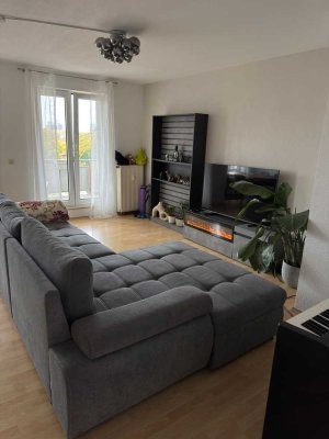 Nähe Städtisches Klinikum, helle 3 Zimmer-Wohnung mit 2 Balkonen, Lift und TG in Karlsruhe