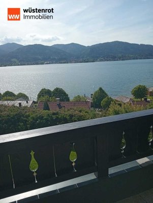 Tegernsee zur Miete in Traumlage.  
 3 Zimmerwohnung im 2 OG, zwei Balkone mit Seeblick u. TG Platz