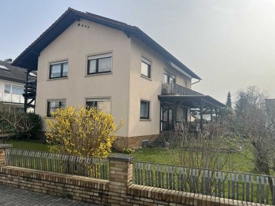 Ein/Zweifamilienhaus in ruhiger Lage und großem Garten