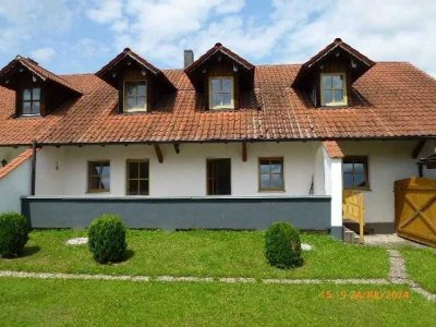 Exclusive Dachgeschosswohnung in sonniger Lage