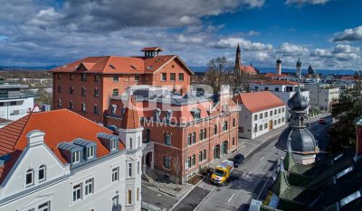 Im Herzen von Straubing - Kernsanierte Altbauwohnung mit Klimaanlage, Aufzug und Stellplatz
