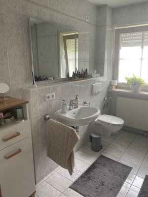 Ansprechende und modernisierte 3-Raum-Wohnung mit EBK in Mühldorf