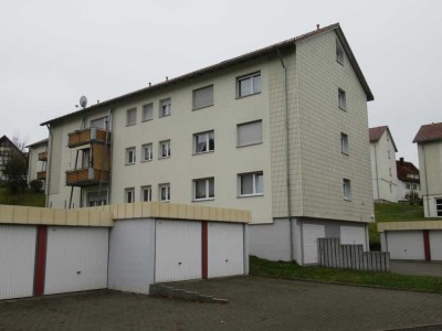Modern & stilvoll: Vollsanierte Dachgeschosswohnung in familienfreundlicher Lage