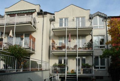 Lichtdurchflutete 2-Zimmer-Wohnung mit Westbalkon in Ratingen-Mitte