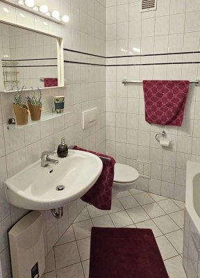 Helle Wohnung mit Balkon