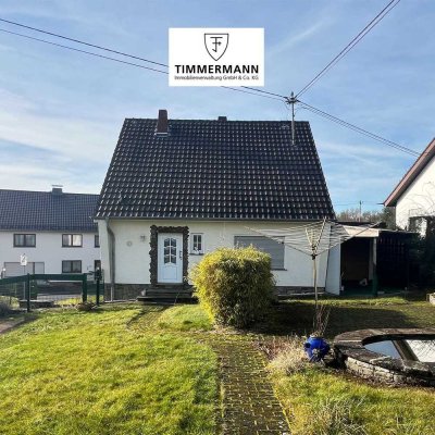 Charmantes Einfamilienhaus mit großem Garten in Asbach-Schöneberg