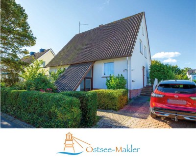 ! Neu ! Schöne Zwei-Zimmer-Dachgeschoss Ferienwohnung in 23746 Kellenhusen