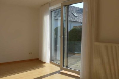 Geschmackvolle, gepflegte 1-Raum-Erdgeschosswohnung mit Terrasse und EBK in Paderborn