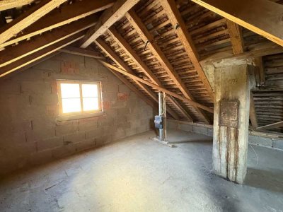 Sanierungsprojekt - Einfamilienhaus mit herrlichem Ausblick