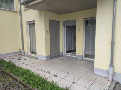 gepflegte 3 Zimmerwohnung mit Terrasse