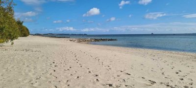 Ostsee Villa im Toskanastil, mit ELW, Pool, Garage, Ostseeblick und idyllischem Garten,