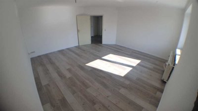 Barrierearme 3-Zimmer Wohnung mit Garten, Stellplatz, E-Ladesäule