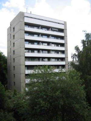 Frisch sanierte 1,5-Zimmer-Wohnung mit Balkon AB SOFORT !