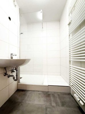 2-Zimmer-Wohnung in Schniegling – teilsaniert, Loggia & Einbauküche inklusive