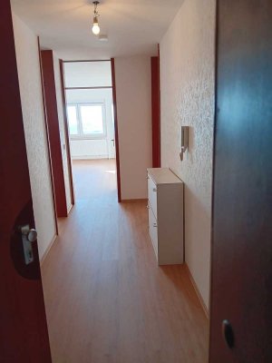 Attraktive 2-Zimmer Wohnung, frisch renoviert, in Reutlingen