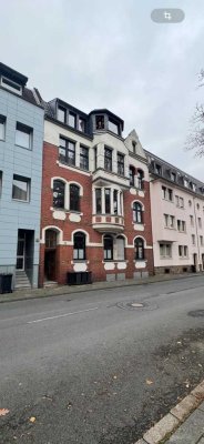 Charmante 2-Zimmer-Wohnung mit besonderer Deckenarchitektur in Hamm