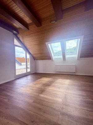 Charmante Dachgeschosswohnung in Hauenstein – frisch saniert, sofort bezugsbereit