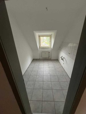 3 1/2-Zimmer in GE-Resse - Bitte ganzen Text lesen!