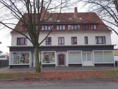 Gemütliche und ruhig gelegene, renovierte 1-Zimmer-Dachgeschoss-Wohnung mit Badewanne in Wulsdorf