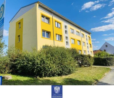 Sehenswerte 3-Zimmerwohnung mit Balkon in herrlicher grüner Umgebung!