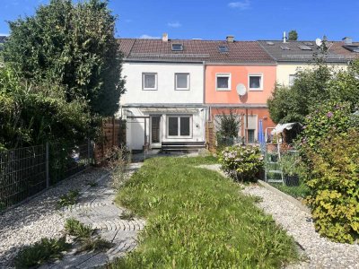 Gemütliches Reihenmittelhaus mit Ausbaupotenzial in Augsburg-Haunstetten
