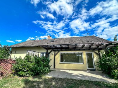 *** Ihr Wohntraum: freistehendes Einfamilienhaus in Neulußheim in begehrter Lage ***