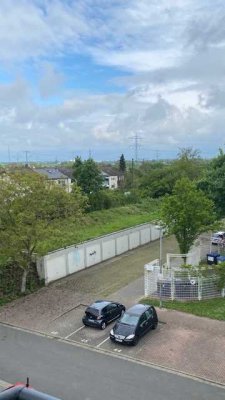 2-Zimmerwohnung mit Balkon (sehr guter Grundriss) und Blick  ins Grüne