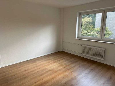 Helle 3-Zimmer-Wohnung in Duisburg mit Balkon