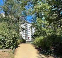 Charmante 2-Raum Wohnung mit Balkon und Fahrstuhl