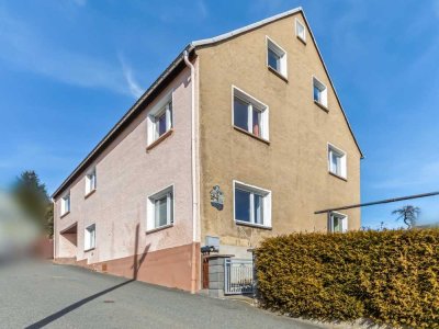 Zweifamilienhaus in ruhiger Wohnlage von Geyer