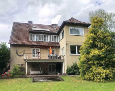 Repräsentatives Einfamilienhaus auf parkähnlichem Grundstück in der Innenstadt von Uslar
