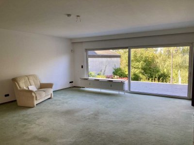 Bungalow mit Terasse & Garten. Großer Wohnraum!