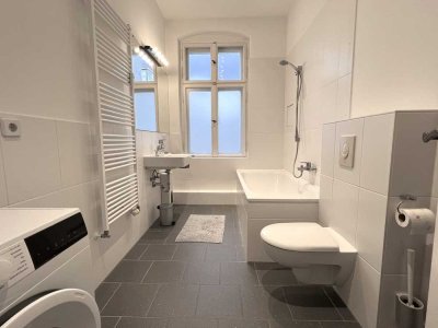 hochwertig sanierter Altbau - vollmöbliert, befristet 2-3 Monate! Wohnküche, zentral, ruhig u. grün