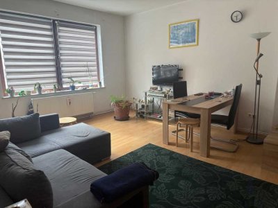 Vermietete 3-Zimmer-Wohnung mit Loggia – attraktive Kapitalanlage im 1. Obergeschoss