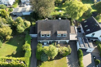 Gepflegte Doppelhaushälfte in ruhiger, idyllischer Lage von Odenthal-Voiswinkel