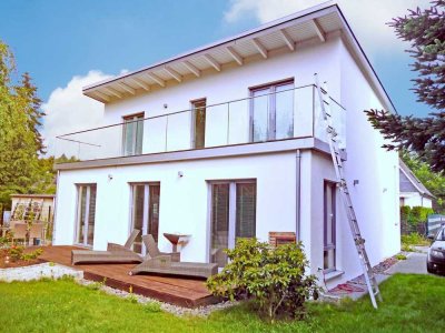 Modernes, hochwertiges Einfamilienhaus mit 5 Zimmern und Garten in ruhiger Lage