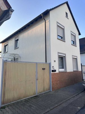 *Kleine Familie für großen Garten gesucht*