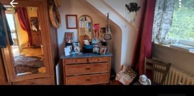 Schöne 2-Zimmer-Dachgeschosswohnung mit Balkon in Hartenstein